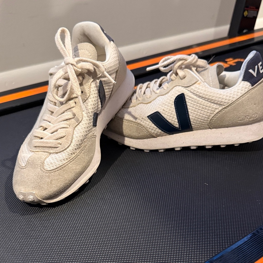 Veja Rio Branco Sneakers